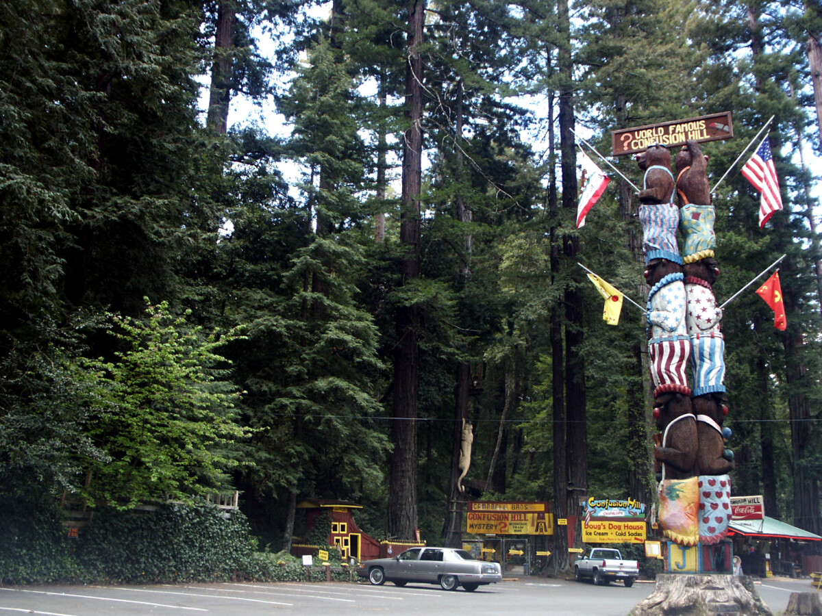 Confusion Hill – Piercy, California, USA