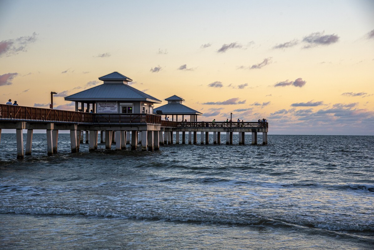 Florida: Sunshine, Beaches, and Tanks?