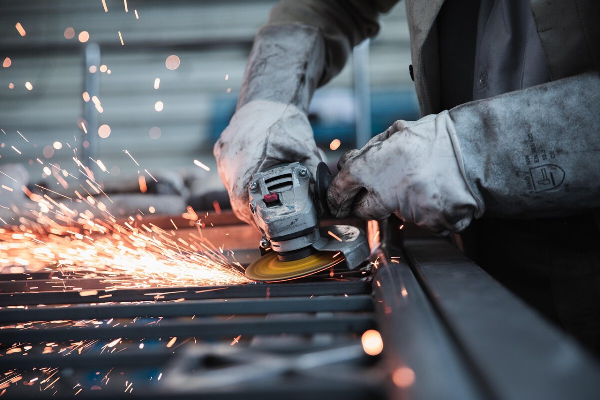 Top 15 States Facing Economic Challenges Due to Recent Tariff Policies