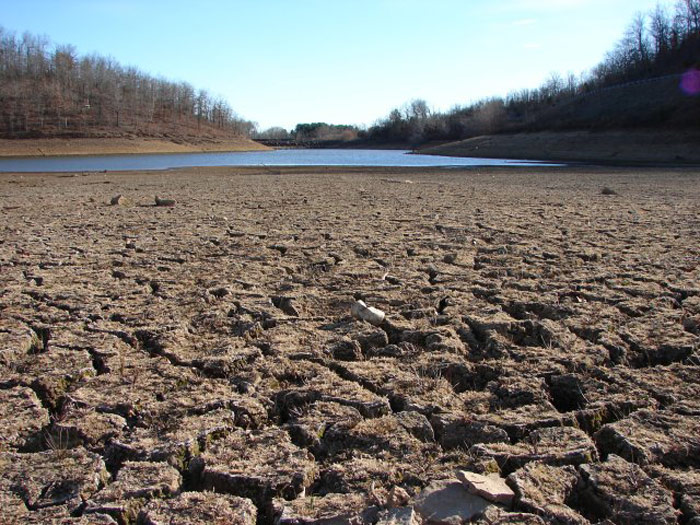 California's Water Crisis: New Restrictions Announced for Drought-Stricken Cities