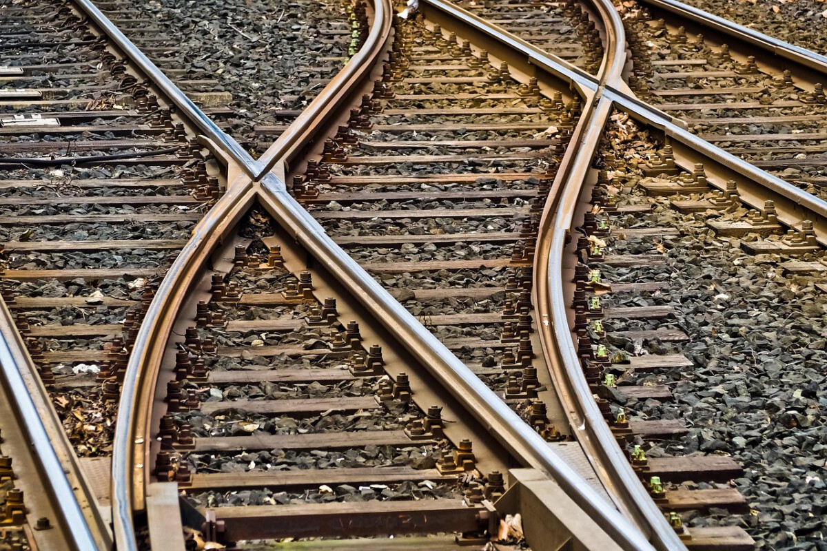 How the Transcontinental Railroad United the Nation