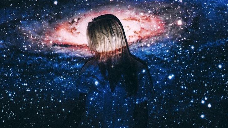 5 Zodiac Signs That Must Release The Past To Grow Stronger