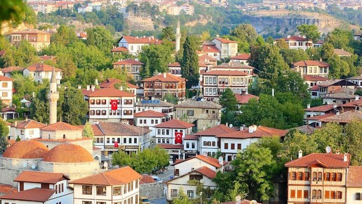 3 Countries With the Lowest Divorce Rates - And 2 With the Highest