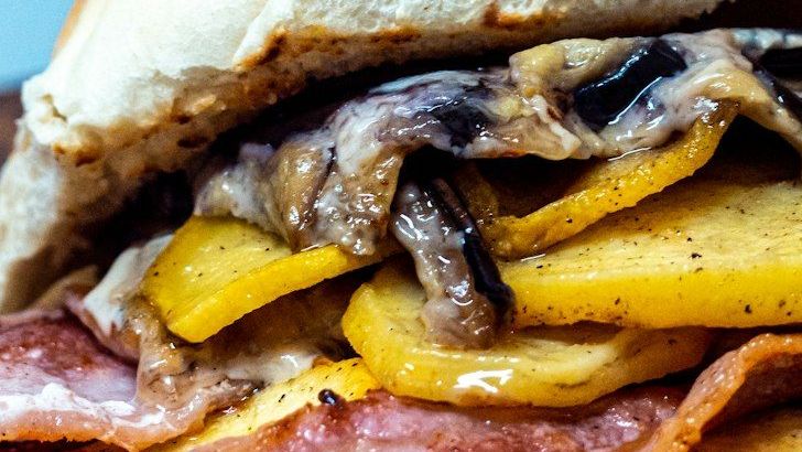 5 Fast Food Chains That Make Everything from Scratch (Yes, Really)