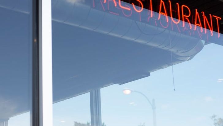 3 Restaurant Scams Industry Insiders Say to Watch Out For
