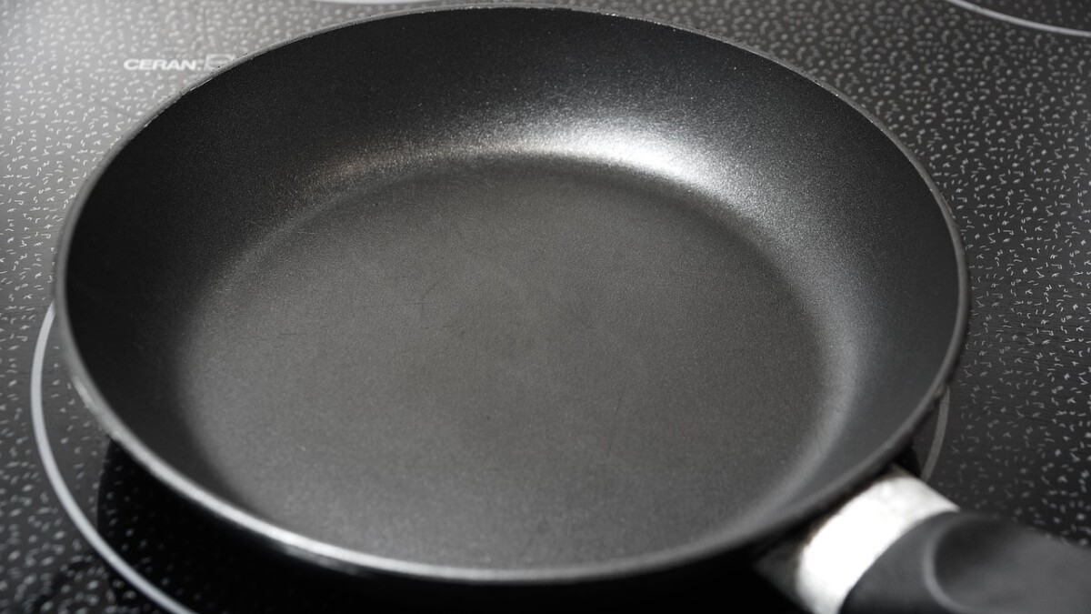 3 Common Cooking Habits That Ruin Nonstick Pans