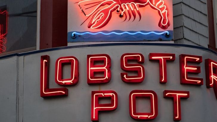 3 Restaurant Chains That Are Quietly Closing Locations Nationwide