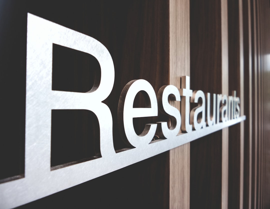 Missouri restaurant gets even with ‘dine-and-dasher’ who tried paying for burger, sides with $1,000 bill