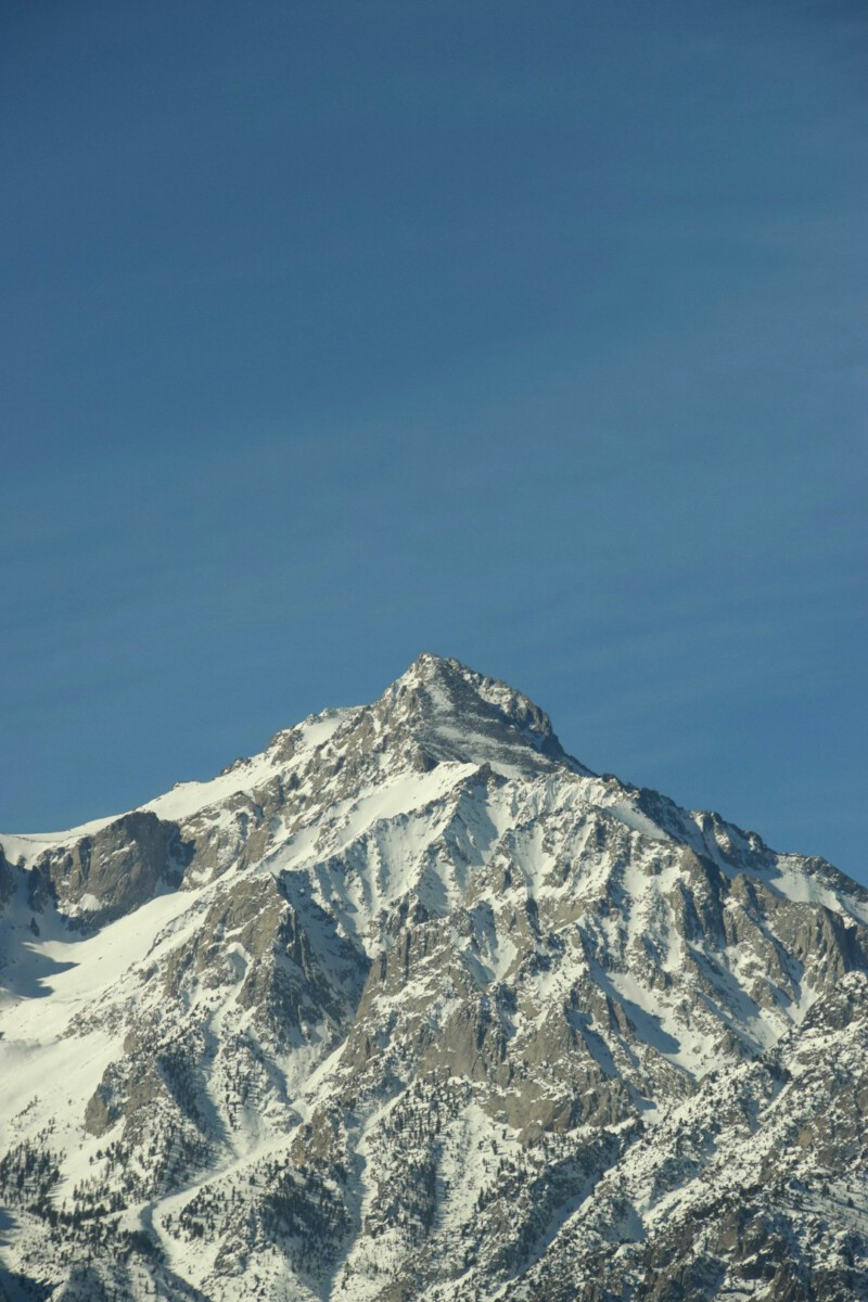 Dazzling satellite photos show California mountains before and after snowstorms