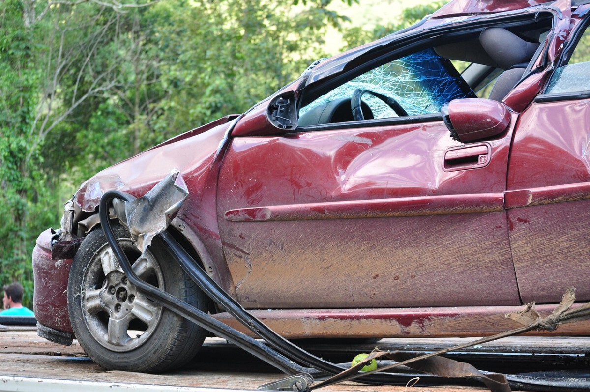 Wrong-way driver reportedly slams into car on San Pedro bridge; separate crash kills teen