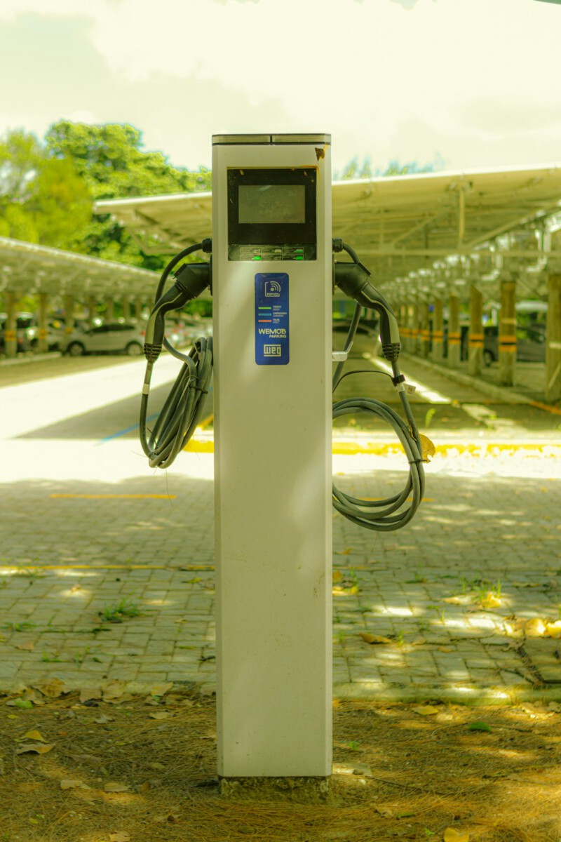 Santa Monica orders Waymo to stop noisy overnight operations at charging stations. Neighbors rejoice