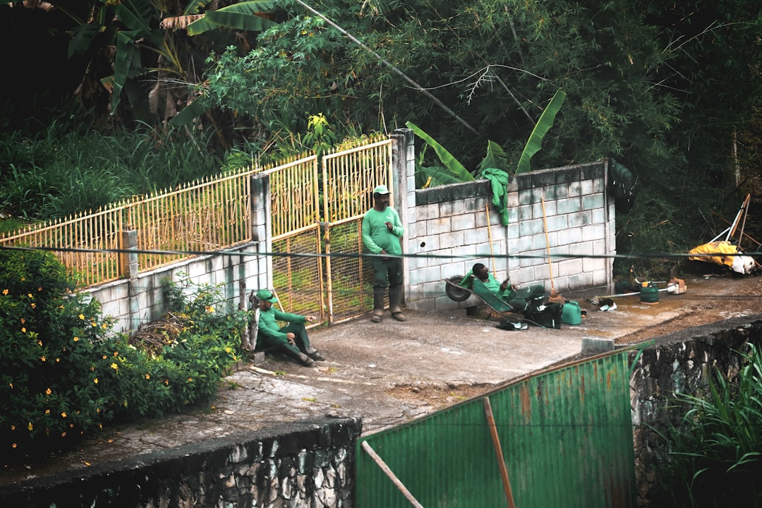 Two L.A. city sanitation workers shot in apparent murder-suicide in Atwater Village