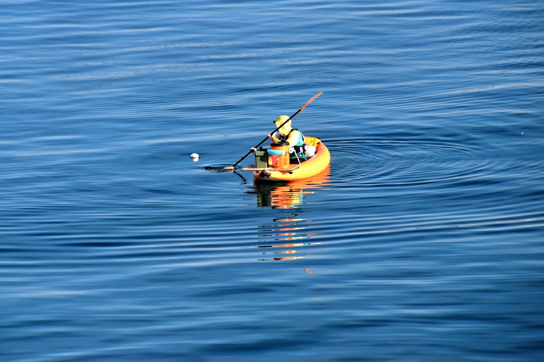 Father dies while keeping young son afloat after kayak capsizes on Lake Perris