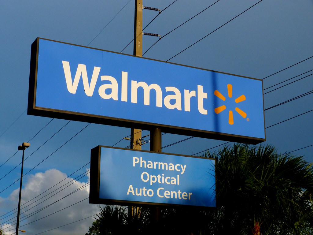 Bomb threat shuts down Selma Walmart