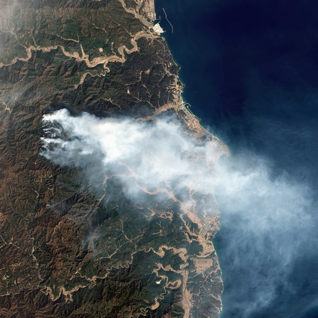 With Altadena burning, L.A. County lacked satellite mapping tool used by other agencies