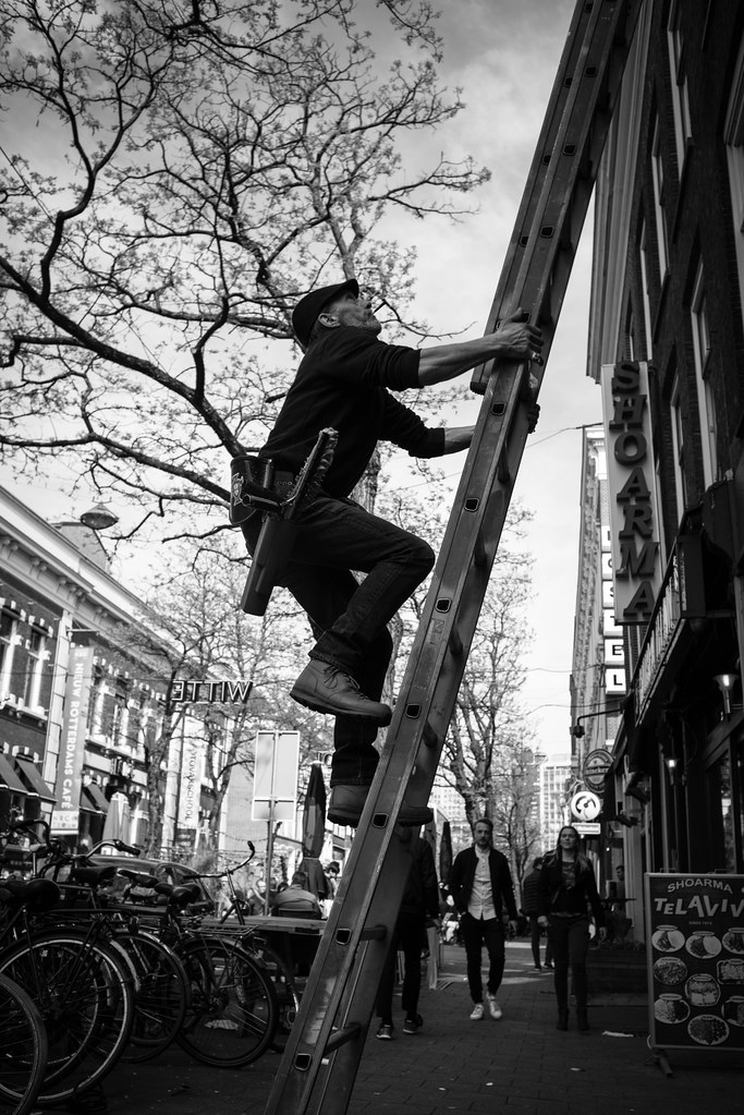 Myles Jack climbed out of second-story window during gun arrest in bizarre scene
