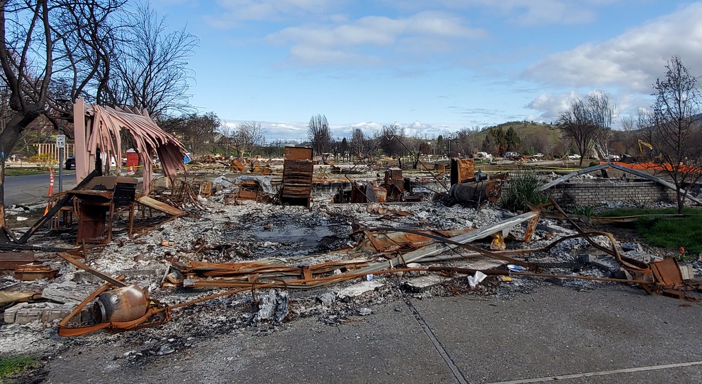 Owners of mobile home park destroyed in the Palisades fire say they're finally clearing the debris