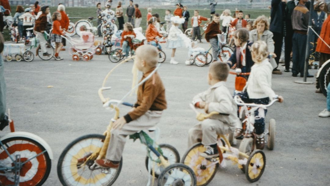 Why 1980s Parenting Styles Are Making a Shocking Return Across the U.S.