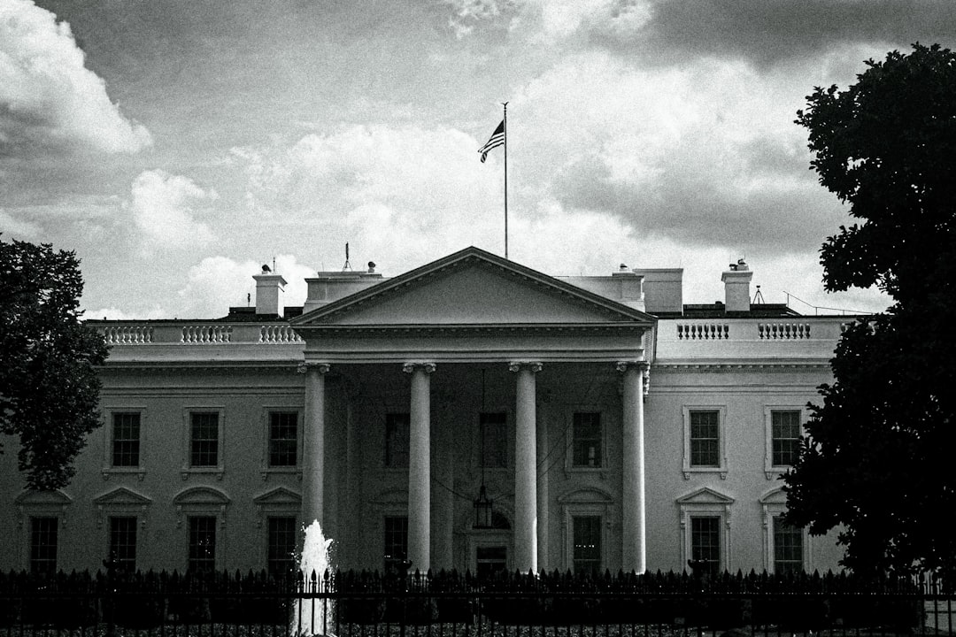 White House under pressure over deadly Minn. shooting