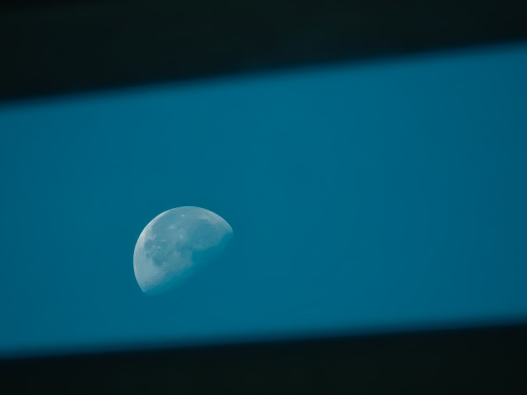 The Sky Today on Friday, January 30: The Moon and Jupiter share Gemini