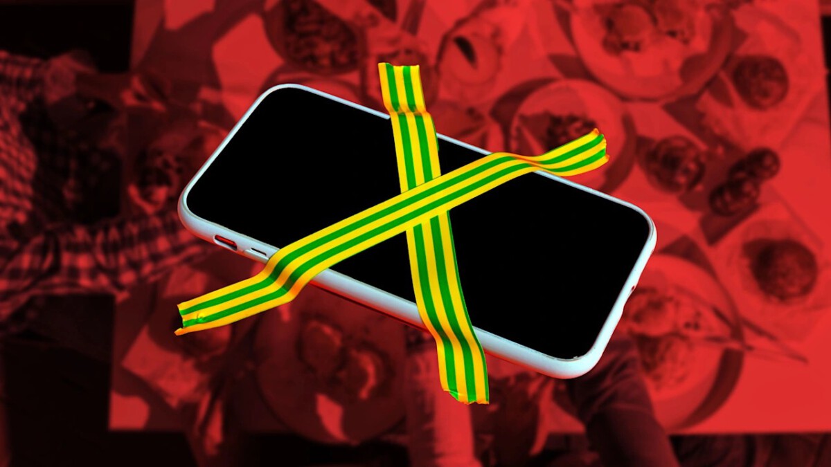 Eat, drink, and be present: Restaurants and bars are starting to embrace cell phone bans
