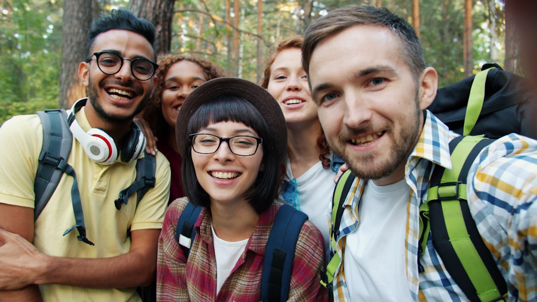 7 Creative Suggestions for Team Outings to Enhance Bonding