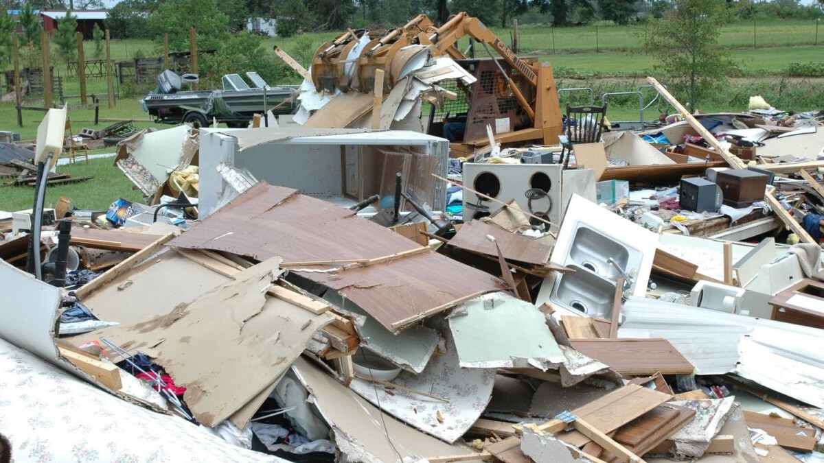 The ‘Ghost Towns’ of 2026: 5 U.S. Suburbs That Are Losing Residents at Record Rates