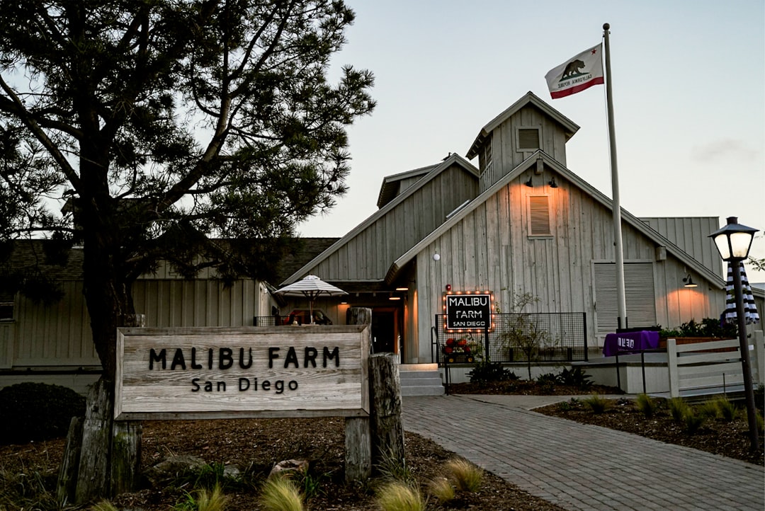 Yolanda Hadid & David Foster's Former Malibu Property Sells for $6.5M