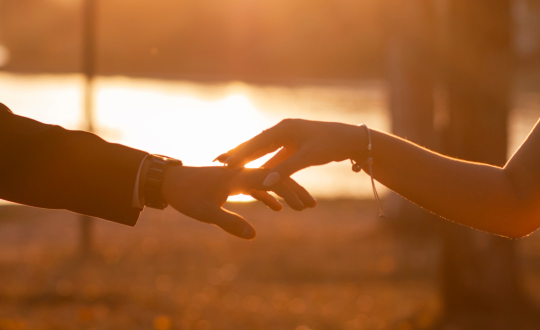 Psychology says the real sign you’ve found your soulmate isn’t how they make you feel — it’s what happens inside you when you realize they see the version of you that you’ve spent your entire life hiding from everyone else, and instead of flinching, they stayed