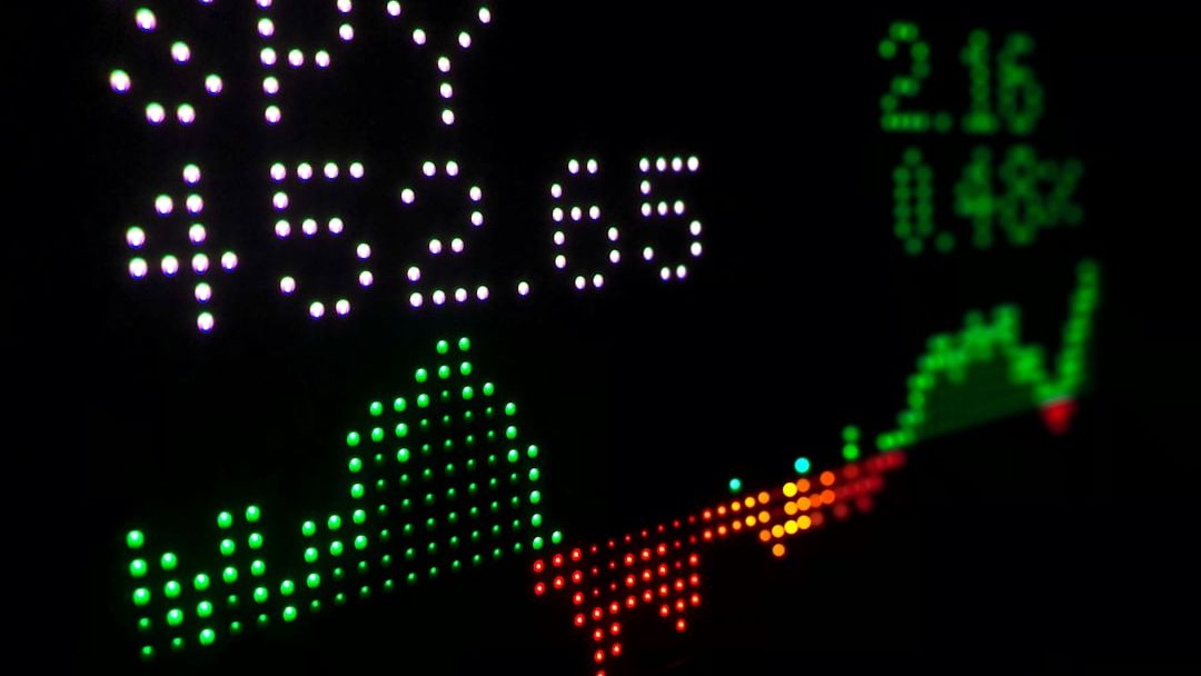 Stock Market Live: Sensex falls 650 points, Nifty slips amid oil surge and FII selling