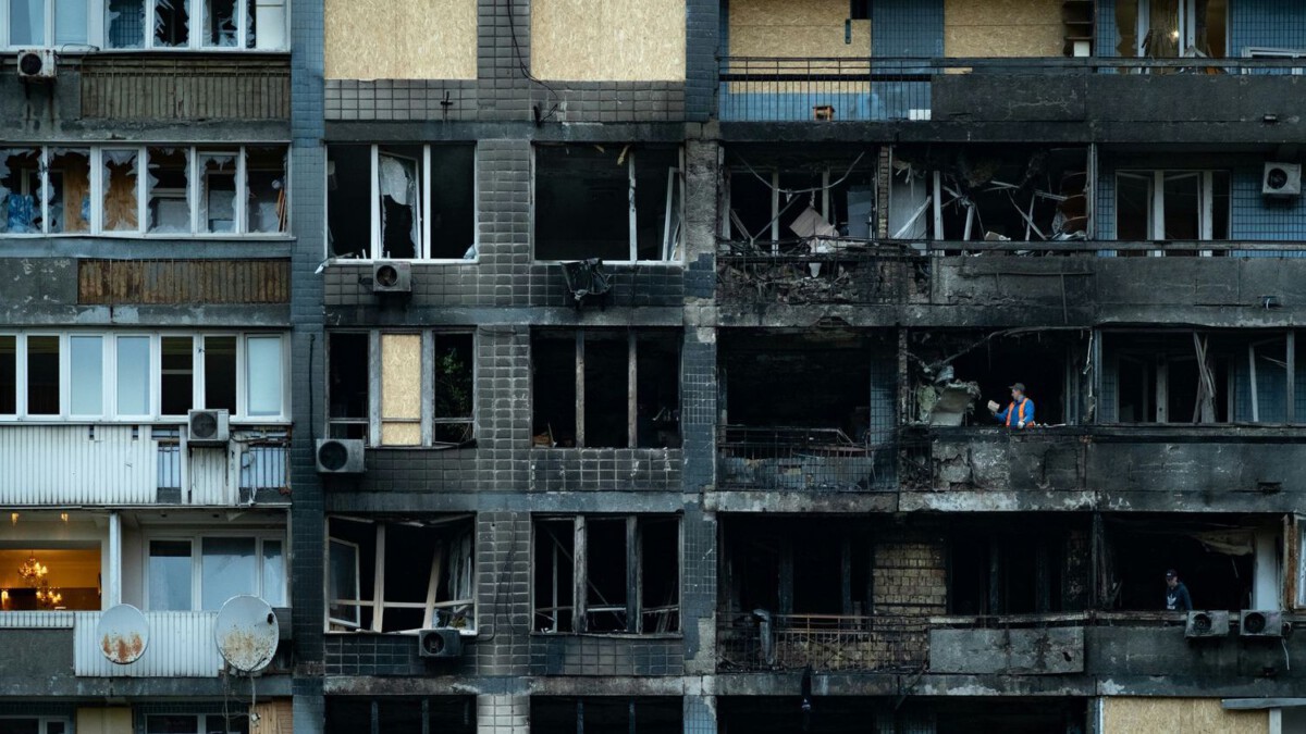 Woman accused of killing two young kids during custody dispute