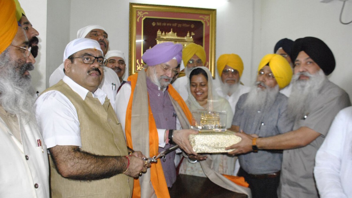 Actor-politician Vijay visits Shirdi Saibaba temple ahead of Tamil Nadu results