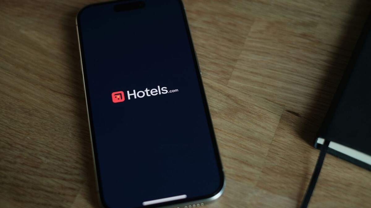 You can now book hotels with Uber via a new Expedia partnership, and there are some good deals