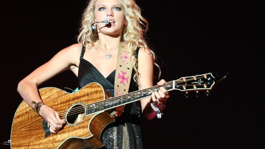 Taylor Swift's Met Gala Looks -- Will She Show With Travis Kelce?!