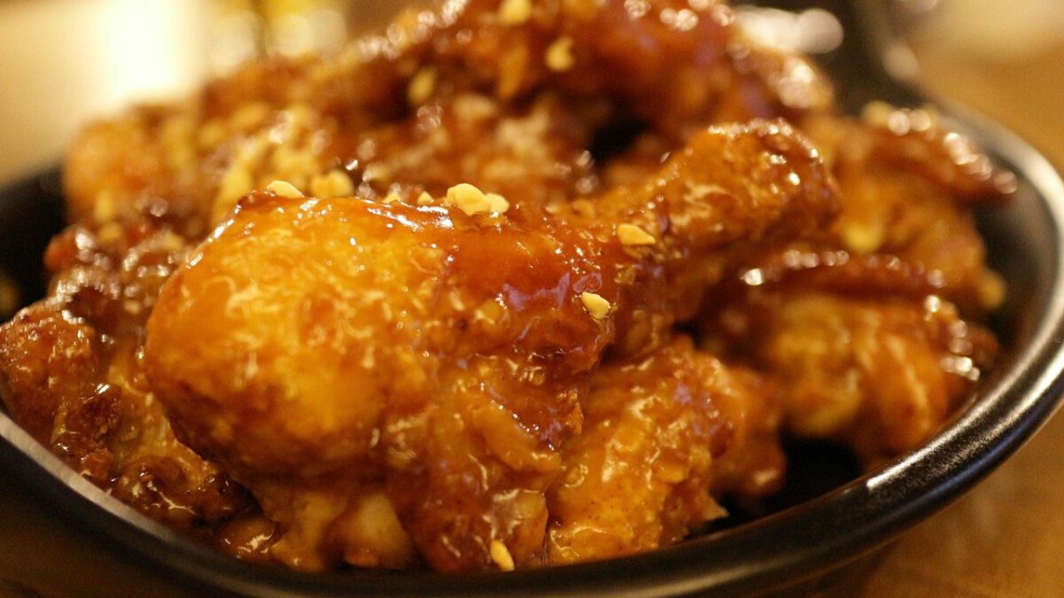 Tyson Foods profit beats estimates on strength in chicken business