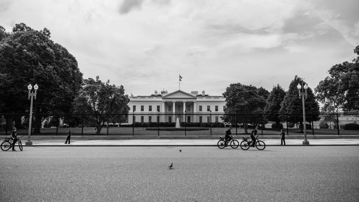 Suspect in National Mall Shooting Expressed Hostility Toward White House, Authorities Say