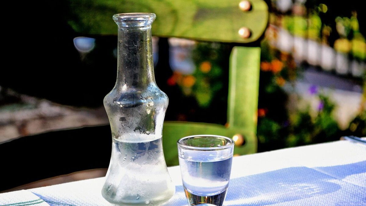 Vancouver teacher suspended for watching students drink vodka shots on her doorstep