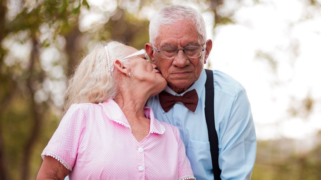 4 Dating Apps That Are Causing More Scams to Seniors Than Helping Them Find Love
