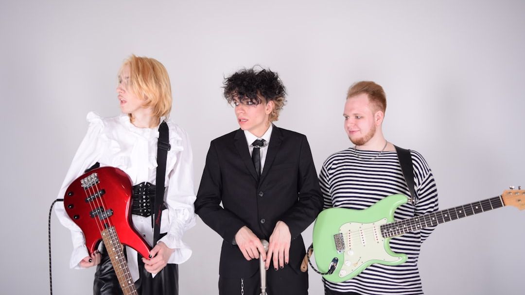 THE DHARMA CHAIN: Opener vom neuen Shoegaze / Post-Punk Album „Some Kind Of Pure State“ als Video-Clip