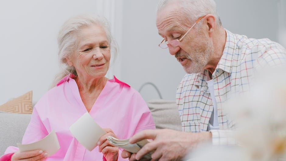 10 State Tax Rebates and Stimulus Checks Coming to Seniors This Year