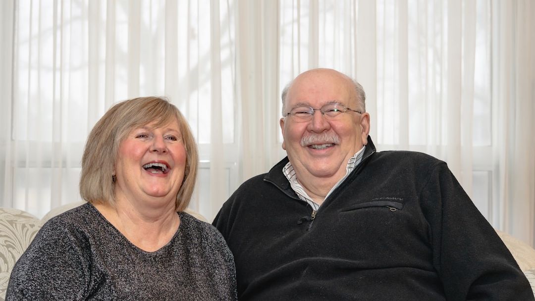 Why ‘Platonic Partnerships’ Are Replacing Marriage for Seniors Who Want Companionship Without Legal Risk