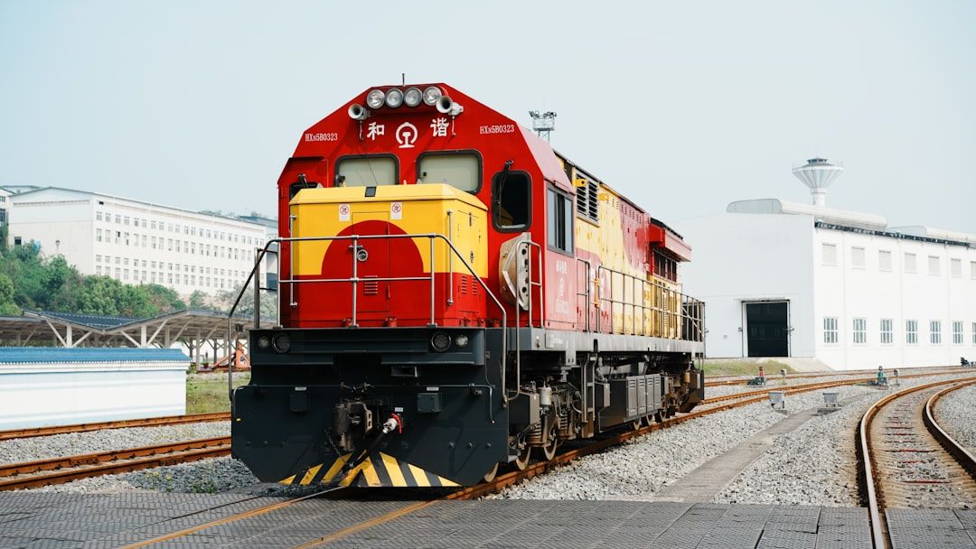 6 people found dead inside Texas railroad boxcar
