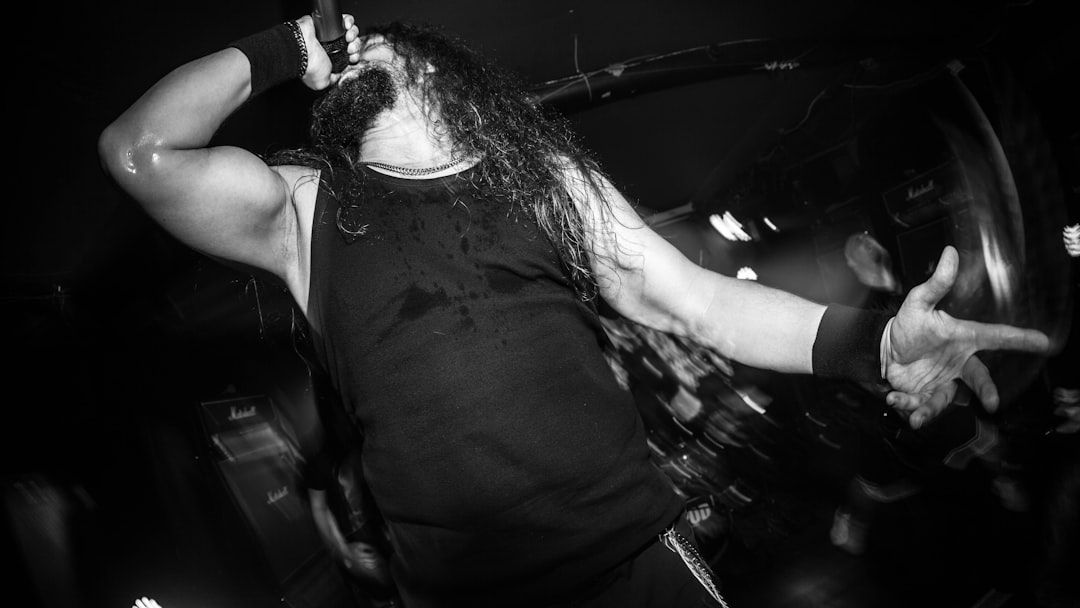 SMASH HIT COMBO: neue Brutal Rapcore / Nu Metal Single „Deadline“
