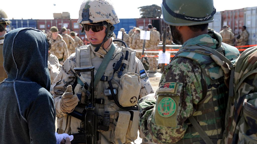 'Highly-regarded' Australian soldier who died in parachuting training course identified