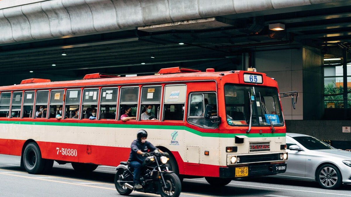 Parts of Federal closed due to bus, motorcycle crash