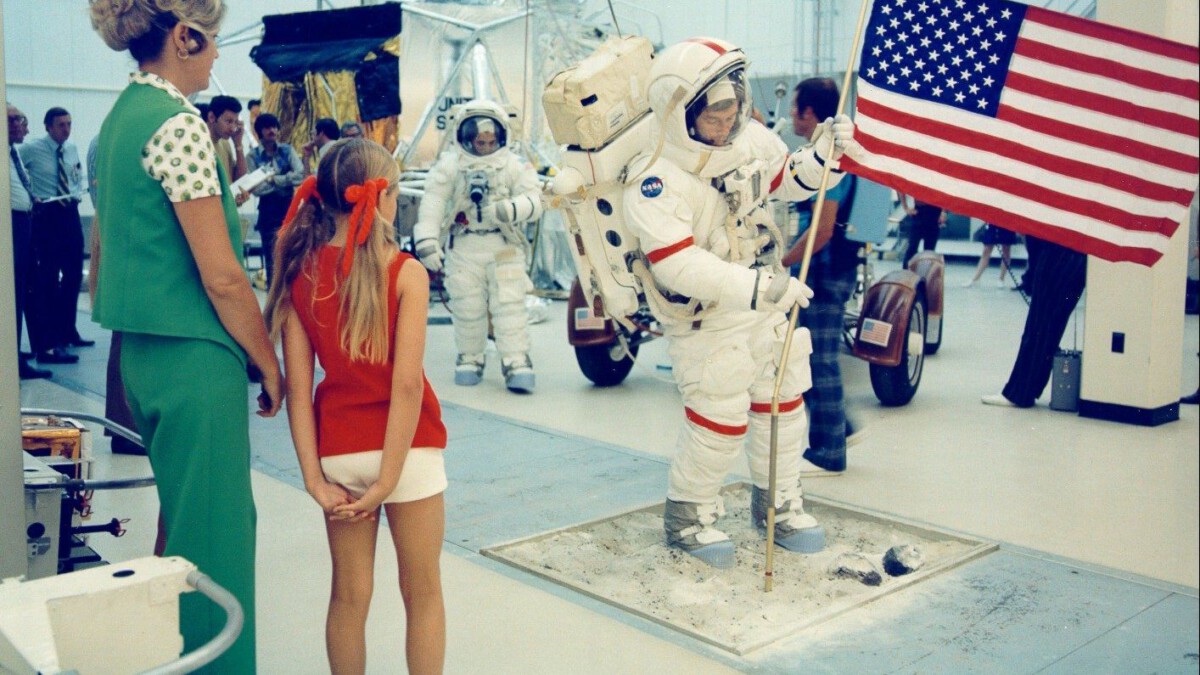 Astronaut Reid Wiseman Receives A Touching Gift From Daughter Katey