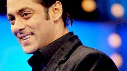 Photos: Salman Khan Gets Heartfelt Sorry From Paparazzi