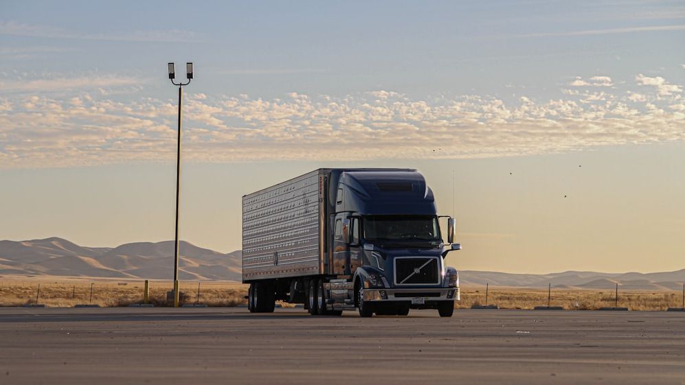 Full Truck Alliance beats estimates as orders surge 14%